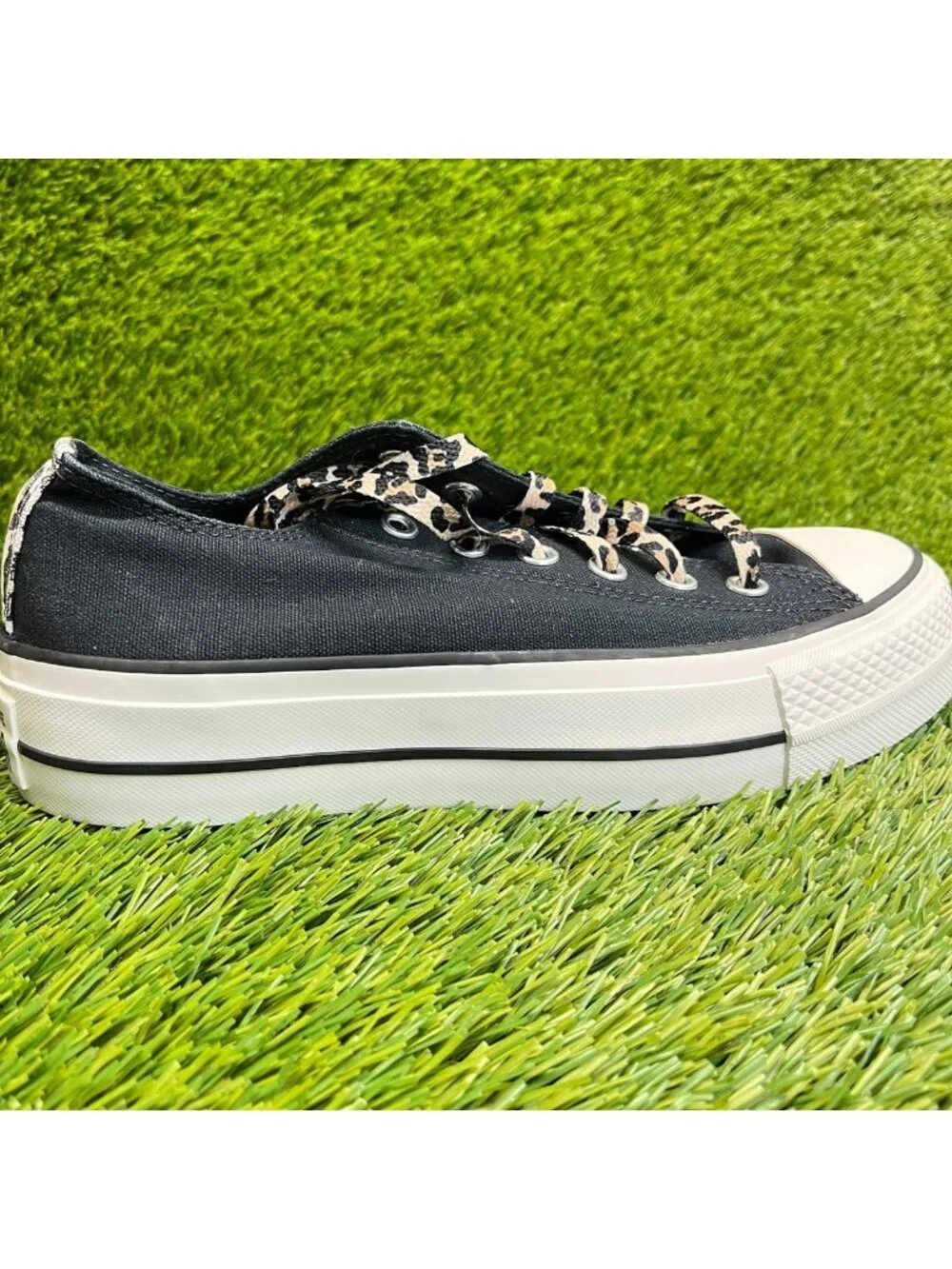 Converse Chuck Taylor All Star Lift Womens Size 7 Black Athletic Shoes Sneakers